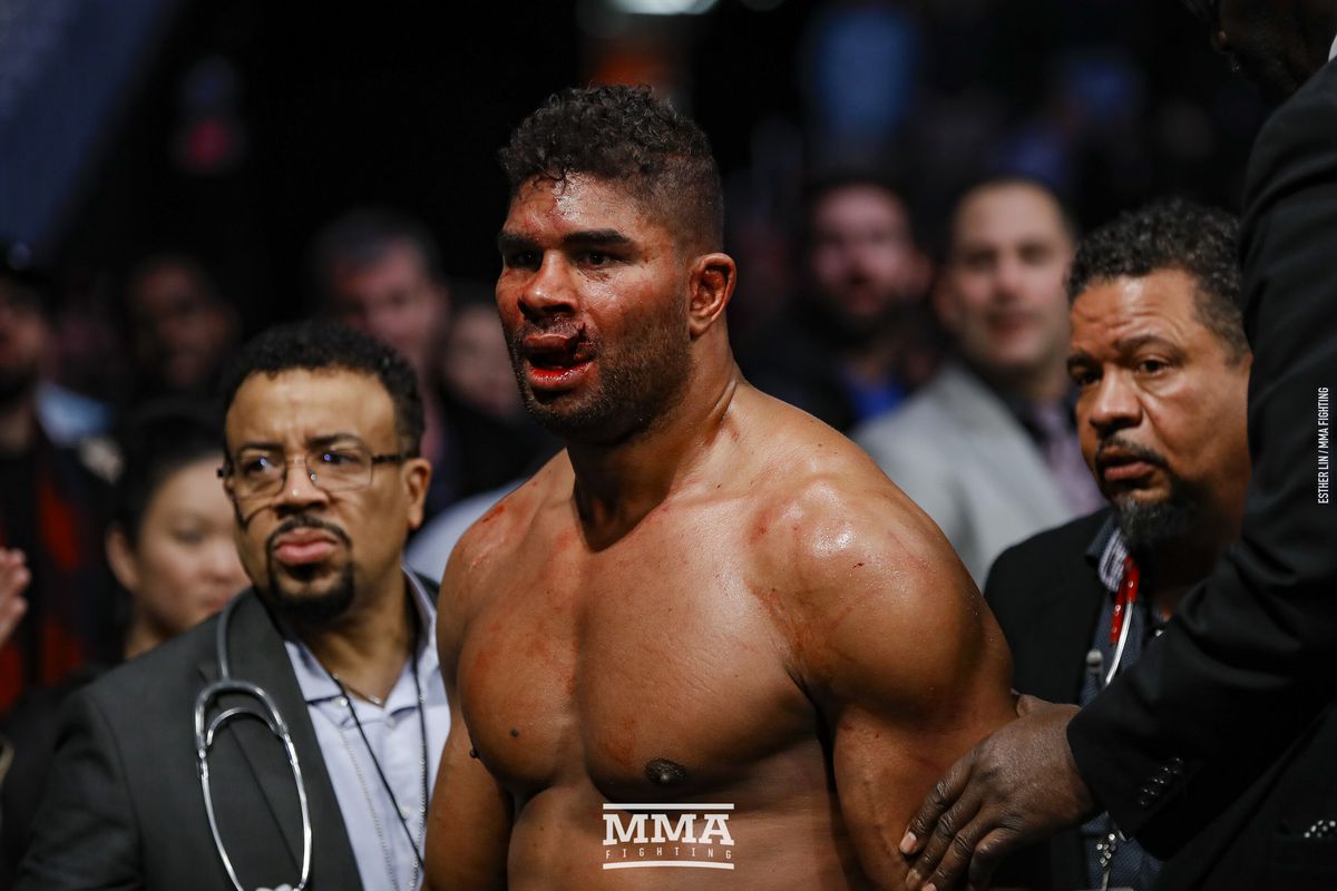 How tall is Alistair Overeem?